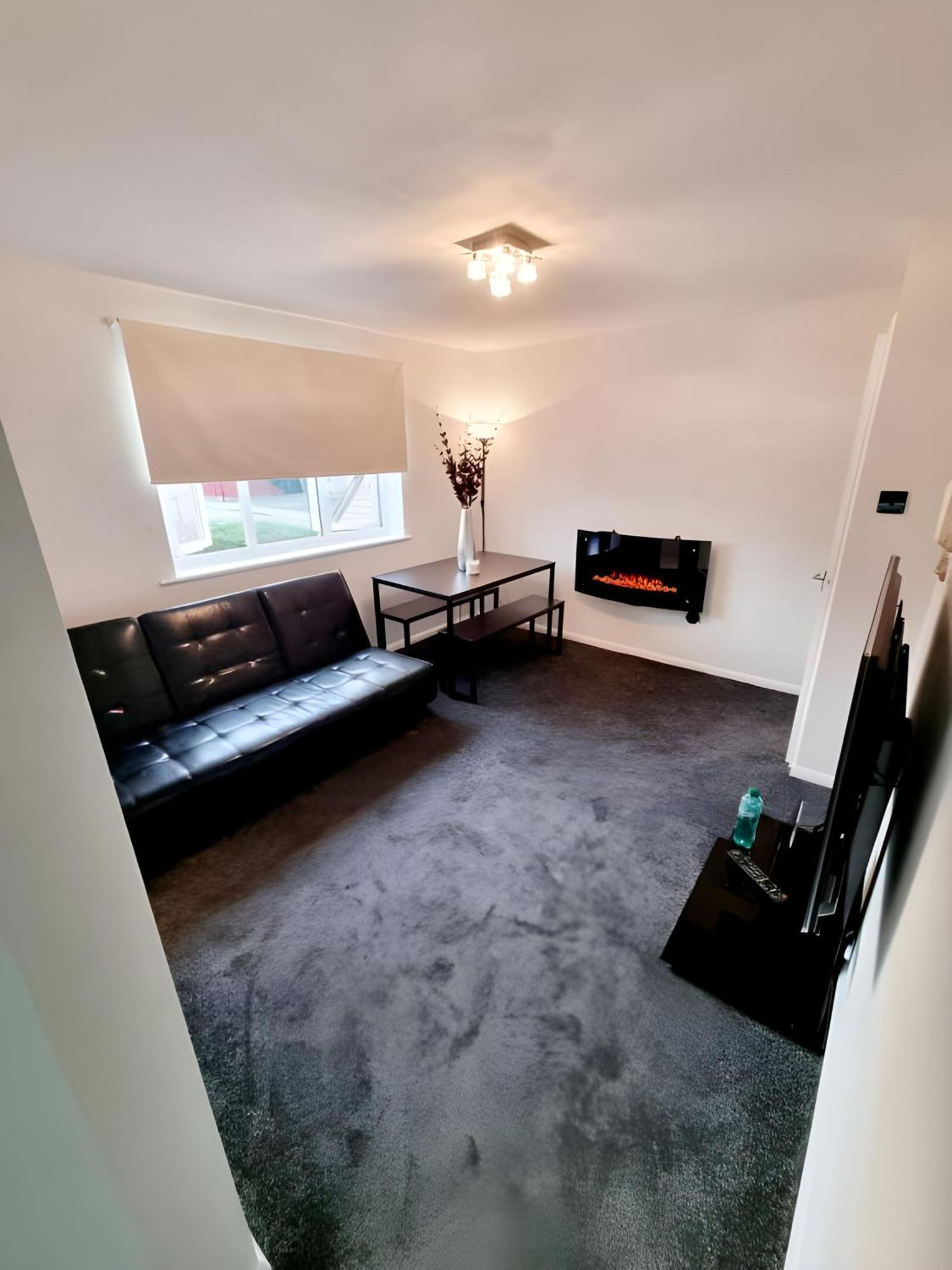 Sleek & Stylish - E15 Apartment With Parking London Exteriör bild